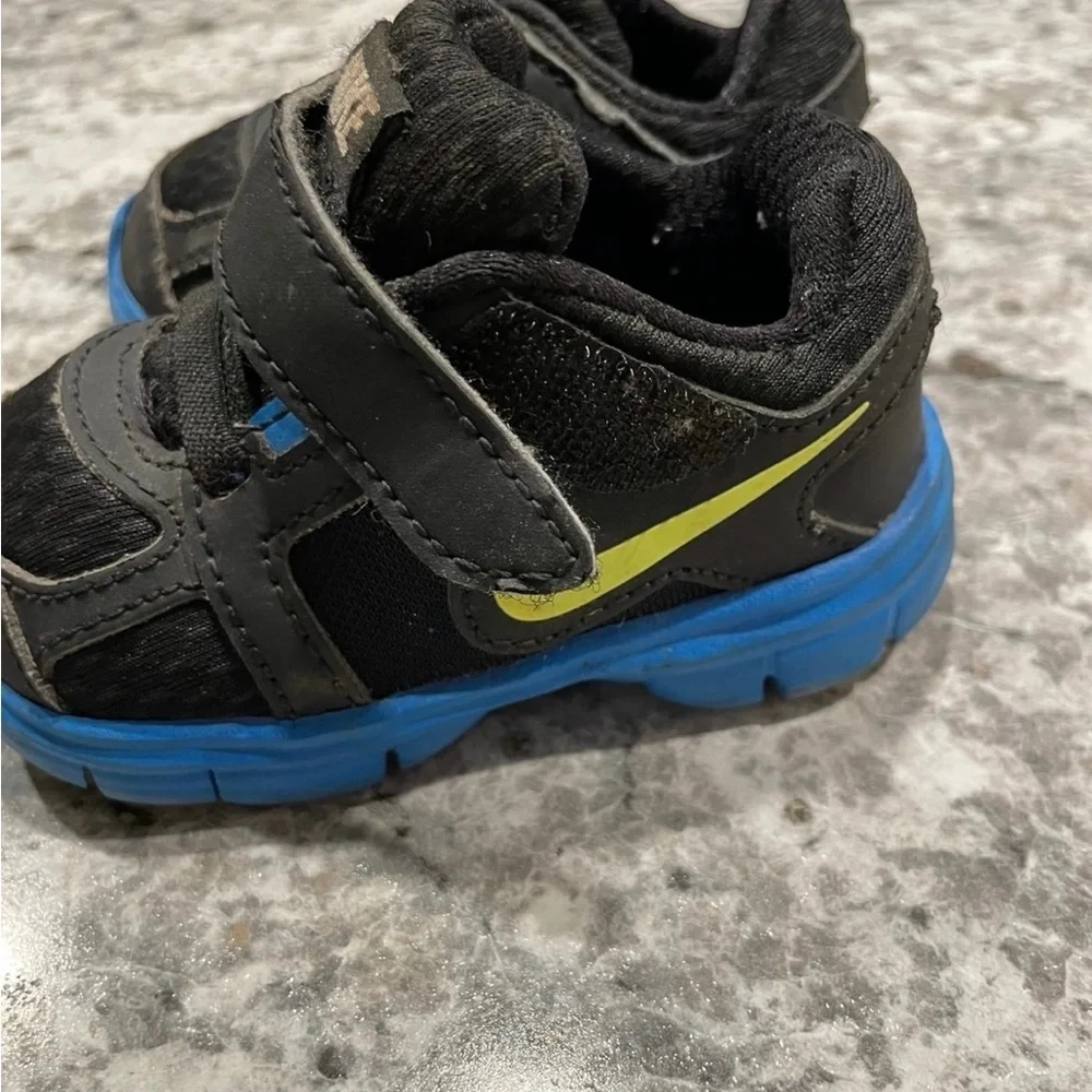 Nike Black and Blue toddler Sneakers